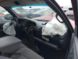 1998 Dodge 1500 with VIN 1B7HC16Y4WS630100, listed as a IAAI auction lot 42001935 with 65,000 mi miles and . Bid and sale history available at DreamBid. Image 5.