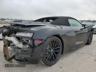 2018 Audi R8 z VIN WUAVACFX8J7900987, wystawiony jako Copart lot #45409684 z przebiegiem 6572 mil mil oraz . Historia ofert i sprzedaży dostępna na DreamBid. Obrazek 3.