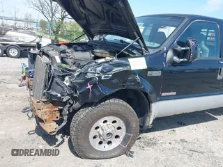 2004 Ford F-350 XL с VIN 1FTSW31P14EA51424, выставлен на аукционе IAAI как лот 42070460 с пробегом Не указан миль и . История ставок и продаж доступна на DreamBid. Изображение 22.