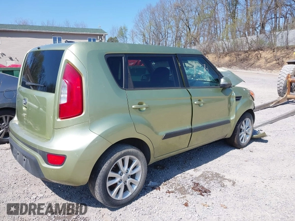 2013 Kia Soul ! with VIN KNDJT2A67D7602059, listed as a IAAI auction lot 38549274 with 92,118 mi miles. Bid and sale history available at carsss.com. Image 4.