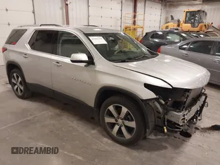 2018 Chevrolet Traverse LT z VIN 1GNEVHKW8JJ134684, wystawiony jako IAAI lot #41922740 z przebiegiem 185 677 mil mil oraz . Historia ofert i sprzedaży dostępna na DreamBid. Obrazek 1.