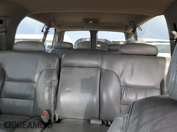 1998 GMC Suburban with VIN 1GKFK16RXWJ721305, listed as a Copart auction lot 64112165 with 197,756 mi miles and Clean title. Bid and sale history available at DreamBid. Image 10.