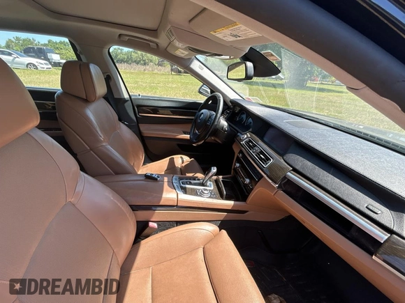 2012 BMW 7 Series 750Li xDrive with VIN WBAKC8C59CC437999, listed as a Copart auction lot 53728665 with 145,420 mi miles and Clean title. Bid and sale history available at DreamBid. Image 5.