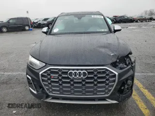 2022 Audi SQ5 Premium Plus with VIN WA1B4AFY6N2137062, listed as a Copart auction lot 85131704 with 42,098 mi miles and Salvage Title. Bid and sale history available at carsss.com. Image 5.
