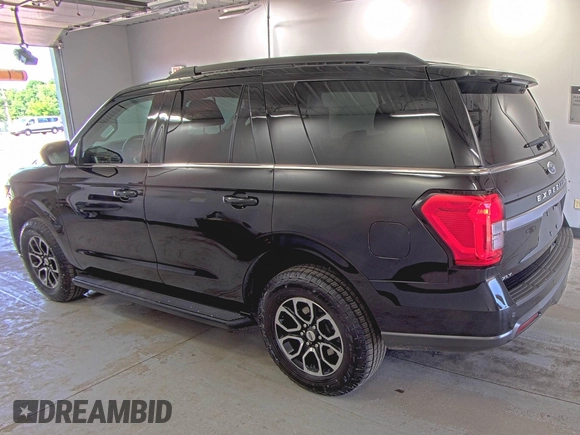 2024 Ford Expedition XLT z VIN 1FMJU1J89REA08550, wystawiony jako IAAI lot #42494046 z przebiegiem 52 118 mil mil oraz . Historia ofert i sprzedaży dostępna na DreamBid. Obrazek 2.