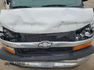2017 Chevrolet Express Passenger LT z VIN 1GAZGPFG5H1340095, wystawiony jako Copart lot #44379845 z przebiegiem 154 620 mil mil oraz Szkoda całkowita • Salvage title. Historia ofert i sprzedaży dostępna na DreamBid. Obrazek 12.
