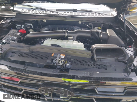 2025 Ford Expedition z VIN 1FMJK1M89SEA17806, wystawiony jako IAAI lot #42438561 z przebiegiem 3 269 mil mil oraz . Historia ofert i sprzedaży dostępna na DreamBid. Obrazek 10.