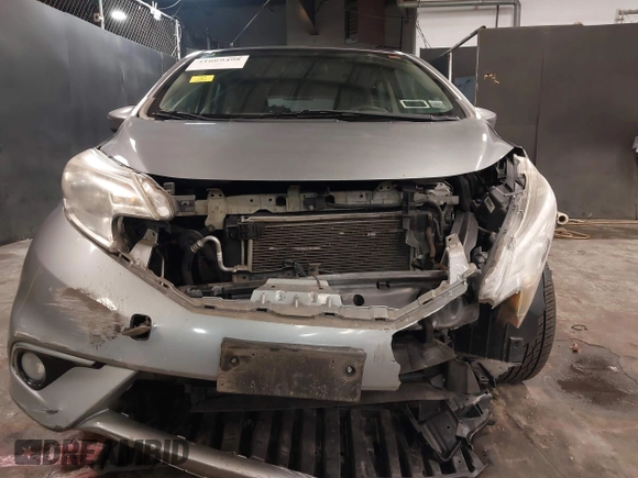 2015 Nissan Note SV with VIN 3N1CE2CP0FL400447, listed as a IAAI auction lot 41669498 with 96,699 mi miles and . Bid and sale history available at DreamBid. Image 13.