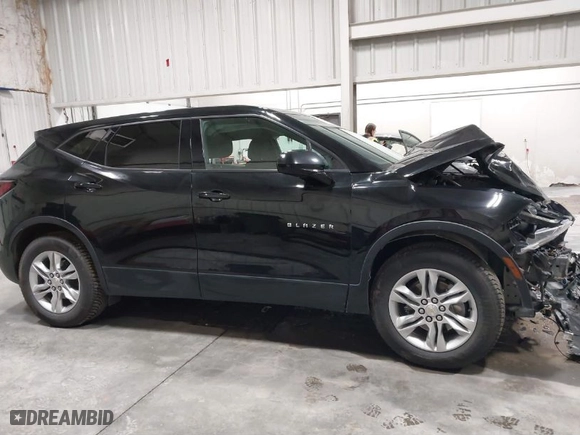 2020 Chevrolet Blazer LT with VIN 3GNKBHRS2LS628801, listed as a IAAI auction lot 40184311 with 40,787 mi miles. Bid and sale history available at carsss.com. Image 14.