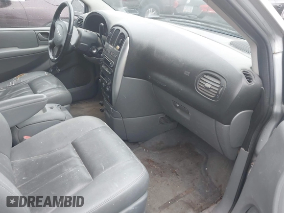 2007 Chrysler Town & Country Touring with VIN 2A4GP54L57R134721, listed as a IAAI auction lot 42242154 with 191,917 mi miles and . Bid and sale history available at DreamBid. Image 5.