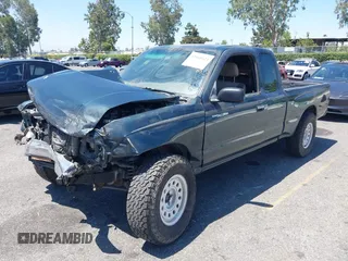 1995 Toyota Tacoma with VIN 4TAUN53B5SZ082797, listed as a IAAI auction lot 42660124 with 181,066 mi miles and . Bid and sale history available at DreamBid. Image 18.