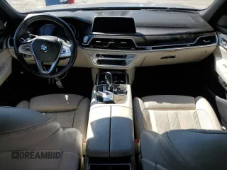 2018 BMW 7 Series 740e xDrive iPerformance with VIN WBA7J2C54JG938233, listed as a Copart auction lot 72694354 with 83,122 mi miles and Salvage Title. Bid and sale history available at carsss.com. Image 8.