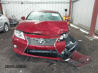 2014 Lexus ES 330 z VIN JTHBK1GG8E2109537, wystawiony jako IAAI lot #42490392 z przebiegiem 129 103 mil mil oraz . Historia ofert i sprzedaży dostępna na DreamBid. Obrazek 12.