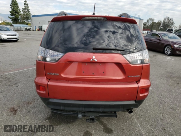 2013 Mitsubishi Outlander SE with VIN JA4AS3AW4DU013085, listed as a Copart auction lot 84697134 with 117,697 mi miles and Salvage Title. Bid and sale history available at carsss.com. Image 6.