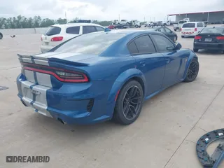 2020 Dodge Charger Scat Pack with VIN 2C3CDXGJ5LH185742, listed as a IAAI auction lot 40755140 with 1 mi miles. Bid and sale history available at carsss.com. Image 4.