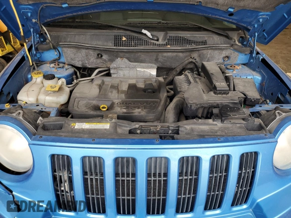 2008 Jeep Compass Sport with VIN 1J8FT47W48D795215, listed as a Copart auction lot 52380185 with 149,164 mi miles and Clean Title. Bid and sale history available at carsss.com. Image 12.