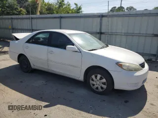 2005 Toyota Camry STD z VIN 4T1BE32K05U623205, wystawiony jako Copart lot #54331335 z przebiegiem 326 846 mil mil oraz Szkoda całkowita • Salvage title. Historia ofert i sprzedaży dostępna na DreamBid. Obrazek 4.