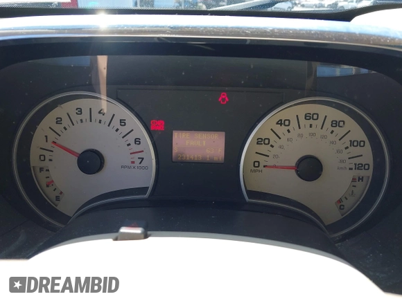 2006 Ford Explorer Eddie Bauer with VIN 1FMEU74E56UB37084, listed as a IAAI auction lot 42093929 with 231,413 mi miles. Bid and sale history available at carsss.com. Image 7.