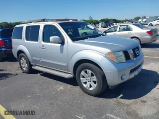 2006 Nissan Pathfinder SE with VIN 5N1AR18W96C655348, listed as a IAAI auction lot 41789686 with 213,238 mi miles. Bid and sale history available at carsss.com. Image 1.