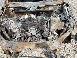 2023 Dodge Durango GT Plus z VIN 1C4RDJDG0PC690138, wystawiony jako Copart lot #70808104 z przebiegiem Nie podano mil oraz Nie do naprawy • Non repairable. Historia ofert i sprzedaży dostępna na DreamBid. Obrazek 12.