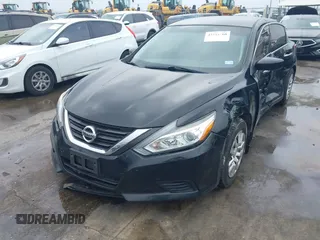 2016 Nissan Altima S с VIN 1N4AL3AP3GN366272, выставлен на аукционе IAAI как лот 42181160 с пробегом 105 039 миль миль и . История ставок и продаж доступна на DreamBid. Изображение 18.