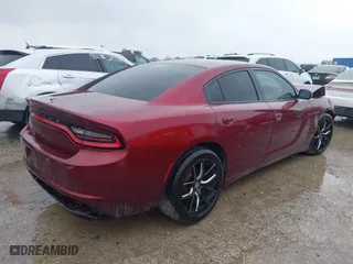 2017 Dodge Charger SE with VIN 2C3CDXBG3HH635102, listed as a IAAI auction lot 41884462 with 143,292 mi miles. Bid and sale history available at carsss.com. Image 4.