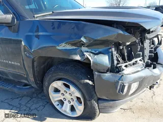 2017 Chevrolet Silverado 1500 LT with VIN 1GCVKREC1HZ342782, listed as a IAAI auction lot 41595845 with 86,000 mi miles. Bid and sale history available at carsss.com. Image 6.
