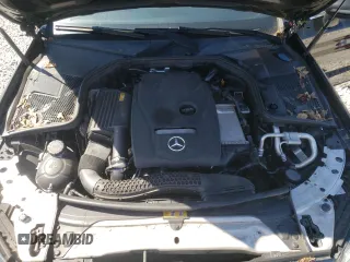 2018 Mercedes-Benz C 300 z VIN WDDWJ4KB0JF633700, wystawiony jako Copart lot #48311415 z przebiegiem 137 107 mil mil oraz Szkoda całkowita • Salvage title. Historia ofert i sprzedaży dostępna na DreamBid. Obrazek 11.