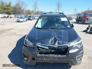 2019 Subaru Forester Limited with VIN JF2SKAUC1KH583794, listed as a IAAI auction lot 41710962 with 61,192 mi miles. Bid and sale history available at carsss.com. Image 12.