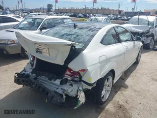 2012 Mercedes-Benz C-Class C 250 with VIN WDDGJ4HB0CF808400, listed as a IAAI auction lot 41599978 with 61,326 mi miles. Bid and sale history available at carsss.com. Image 4.