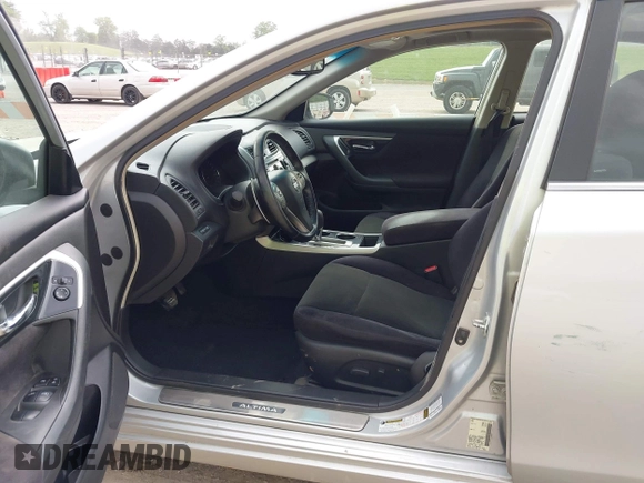 2013 Nissan Altima SV with VIN 1N4BL3AP9DC249999, listed as a IAAI auction lot 42036949 with 212,873 mi miles and . Bid and sale history available at DreamBid. Image 8.