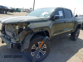 2023 GMC Canyon 4WD AT4 with VIN 1GTP6DEK5P1231432, listed as a IAAI auction lot 41785102 with 33,154 mi miles and . Bid and sale history available at carsss.com. Image 21.