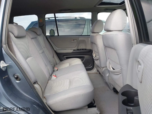 2005 Toyota Highlander with VIN JTEDP21AX50066915, listed as a IAAI auction lot 41927889 with 259,684 mi miles. Bid and sale history available at carsss.com. Image 8.