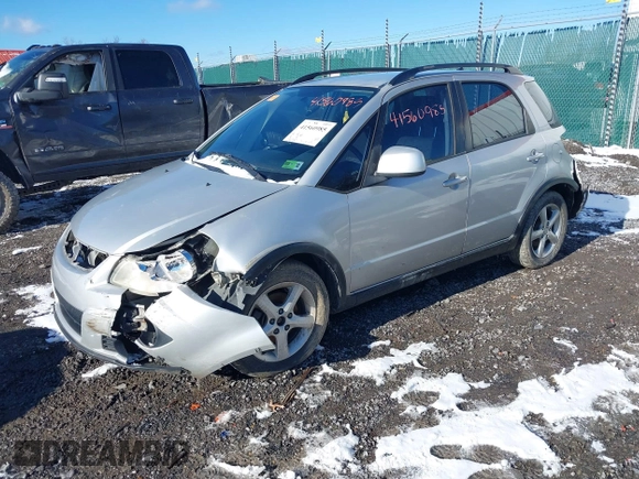 2007 Suzuki SX4 with VIN JS2YB413775101357, listed as a IAAI auction lot 41560985 with 216,705 mi miles. Bid and sale history available at carsss.com. Image 2.
