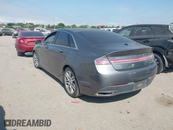 2014 Lincoln MKZ Hybrid z VIN 3LN6L2LU1ER831747, wystawiony jako IAAI lot #42053619 z przebiegiem 137 062 mil mil oraz . Historia ofert i sprzedaży dostępna na DreamBid. Obrazek 3.