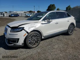 2019 Lincoln Nautilus Reserve with VIN 2LMPJ8L90KBL50590, listed as a Copart auction lot 49996625 with 65,164 mi miles and Salvage Title. Bid and sale history available at carsss.com. Image 1.