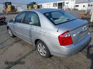 2006 Kia Spectra EX z VIN KNAFE122165344686, wystawiony jako IAAI lot #42489499 z przebiegiem 211 279 mil mil oraz . Historia ofert i sprzedaży dostępna na DreamBid. Obrazek 3.