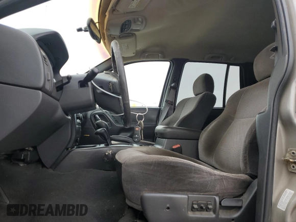 2000 Jeep Grand Cherokee Laredo z VIN 1J4GW48S8YC335926, wystawiony jako Copart lot #80693454 z przebiegiem 353 635 mil mil oraz Nie do naprawy • Non repairable. Historia ofert i sprzedaży dostępna na DreamBid. Obrazek 7.