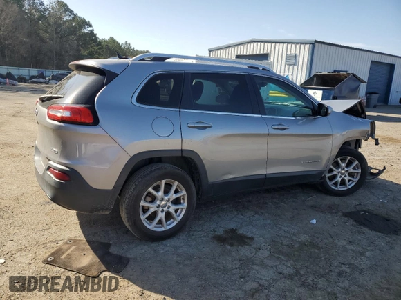 2015 Jeep Cherokee Latitude with VIN 1C4PJLCB5FW790959, listed as a Copart auction lot 47581375 with 157,139 mi miles and Salvage Title. Bid and sale history available at DreamBid. Image 3.