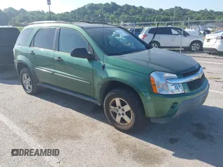 2005 Chevrolet Equinox LS z VIN 2CNDL23F556036328, wystawiony jako IAAI lot #42553475 z przebiegiem 179 757 mil mil oraz . Historia ofert i sprzedaży dostępna na DreamBid. Obrazek 1.
