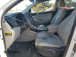 2018 Hyundai Tucson SE z VIN KM8J2CA47JU710469, wystawiony jako Copart lot #56247725 z przebiegiem 241 340 mil mil oraz Tytuł czysty. Historia ofert i sprzedaży dostępna na DreamBid. Obrazek 7.