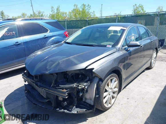 2015 Lincoln MKZ z VIN 3LN6L2G93FR607192, wystawiony jako IAAI lot #42226377 z przebiegiem 74 018 mil mil oraz . Historia ofert i sprzedaży dostępna na DreamBid. Obrazek 6.