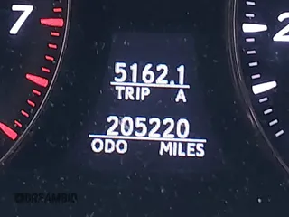 2008 Lexus LS 460 с VIN JTHBL46FX85070461, выставлен на аукционе IAAI как лот 42571593 с пробегом 205 220 миль миль и . История ставок и продаж доступна на DreamBid. Изображение 15.