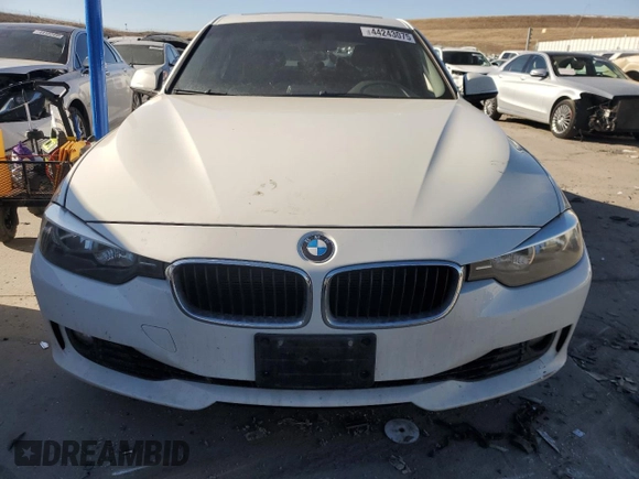 2013 BMW 3 Series 328i xDrive with VIN WBA3B3G54DNR80493, listed as a Copart auction lot 44243075 with 125,256 mi miles and Clean Title. Bid and sale history available at carsss.com. Image 5.
