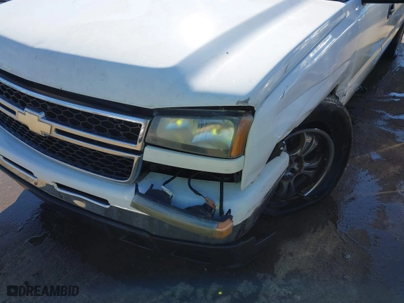2006 Chevrolet Silverado 1500 LT1 with VIN 1GCEC19Z66E241982, listed as a IAAI auction lot 41498097 with 102,462 mi miles. Bid and sale history available at carsss.com. Image 6.