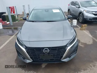 2024 Nissan Altima SV z VIN 1N4BL4DV4RN385646, wystawiony jako IAAI lot #42422125 z przebiegiem 27 335 mil mil oraz . Historia ofert i sprzedaży dostępna na DreamBid. Obrazek 12.