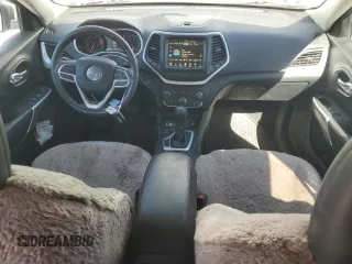 2018 Jeep Cherokee Trailhawk with VIN 1C4PJMBB5JD512333, listed as a Copart auction lot 61485865 with 83,223 mi miles and Salvage title. Bid and sale history available at DreamBid. Image 8.