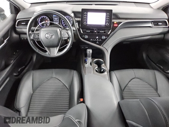 2022 Toyota Camry SE with VIN 4T1G11AK1NU670511, listed as a Copart auction lot 52487225 with 57,583 mi miles and Clean Title. Bid and sale history available at DreamBid. Image 8.