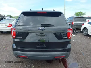 2016 Ford Police Interceptor Utility z VIN 1FM5K8AR8GGC35822, wystawiony jako IAAI lot #42091991 z przebiegiem 221 812 mil mil oraz . Historia ofert i sprzedaży dostępna na DreamBid. Obrazek 16.
