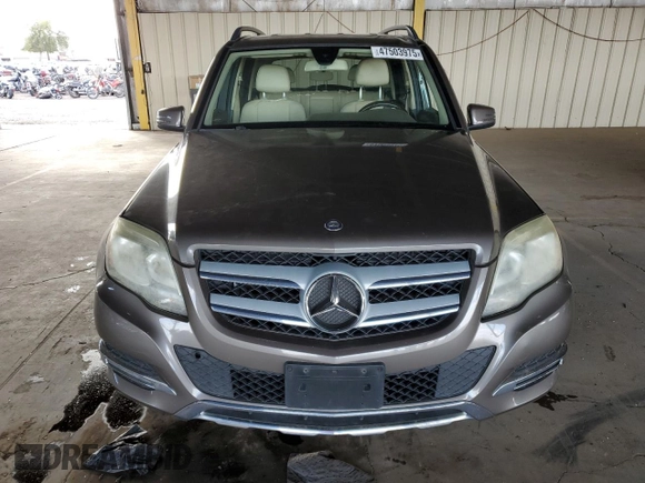 2014 Mercedes-Benz GLK 350 z VIN WDCGG5HB5EG268435, wystawiony jako Copart lot #47503975 z przebiegiem 112 355 mil mil oraz Tytuł czysty. Historia ofert i sprzedaży dostępna na DreamBid. Obrazek 5.